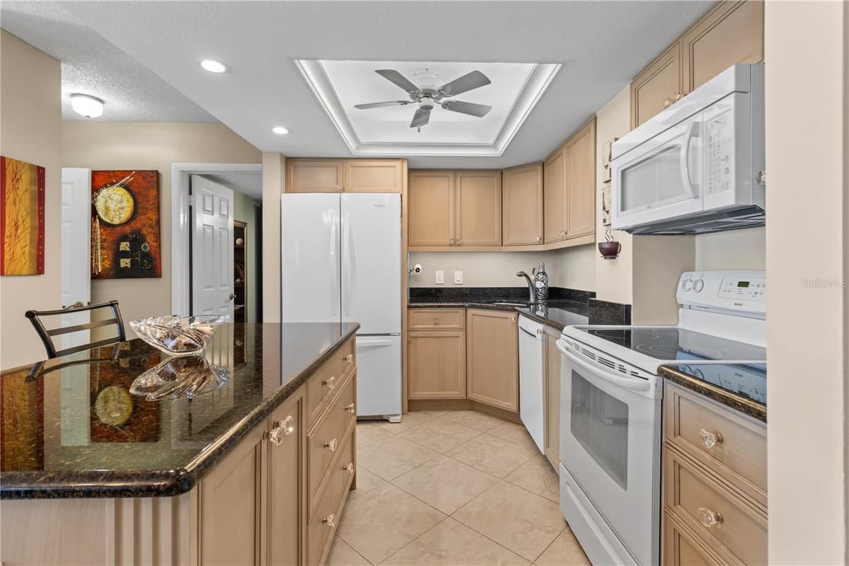 4900 BRITTANY DRIVE — photo 5 of 47