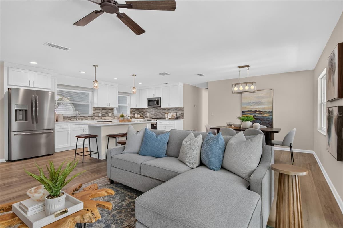 412 MAJORCA AVENUE — photo 11 of 31