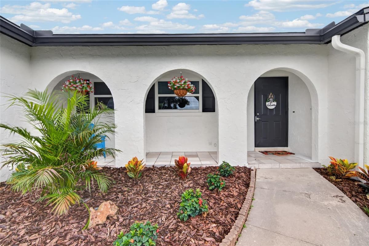 412 MAJORCA AVENUE — photo 4 of 31