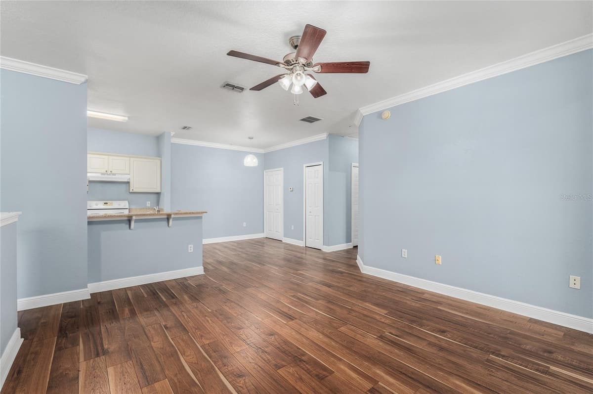 1315 EASTERN PECAN PLACE — photo 4 of 22