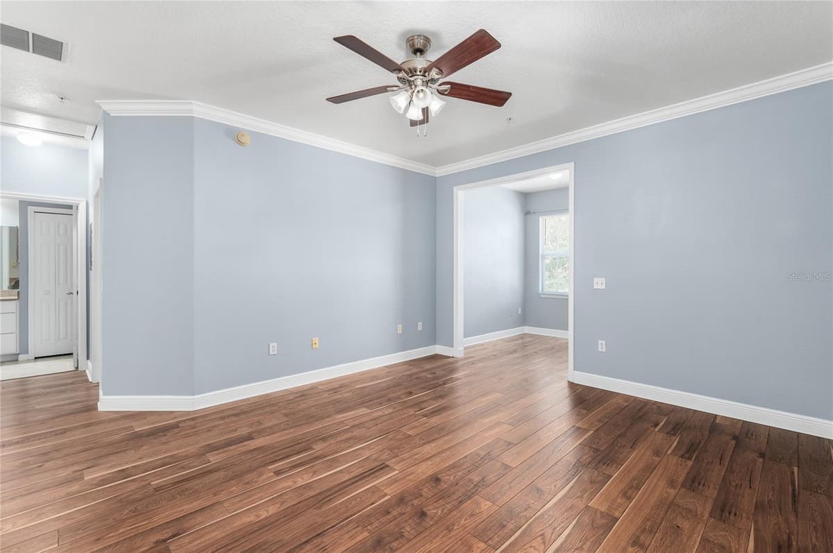 1315 EASTERN PECAN PLACE — photo 6 of 22