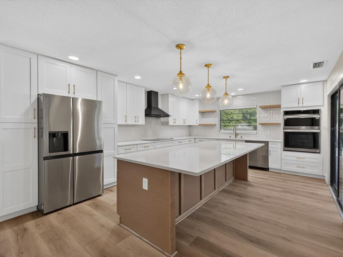 2183 BENT OAK DRIVE — photo 9 of 41