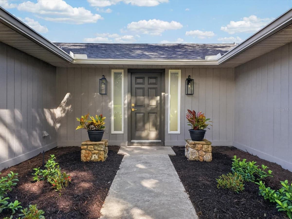 2183 BENT OAK DRIVE — photo 2 of 41