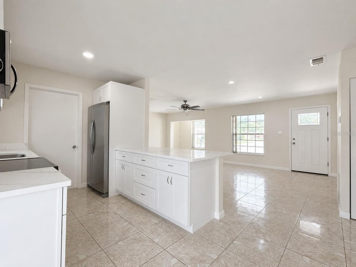601 CATWOOD DRIVE — photo 7 of 28