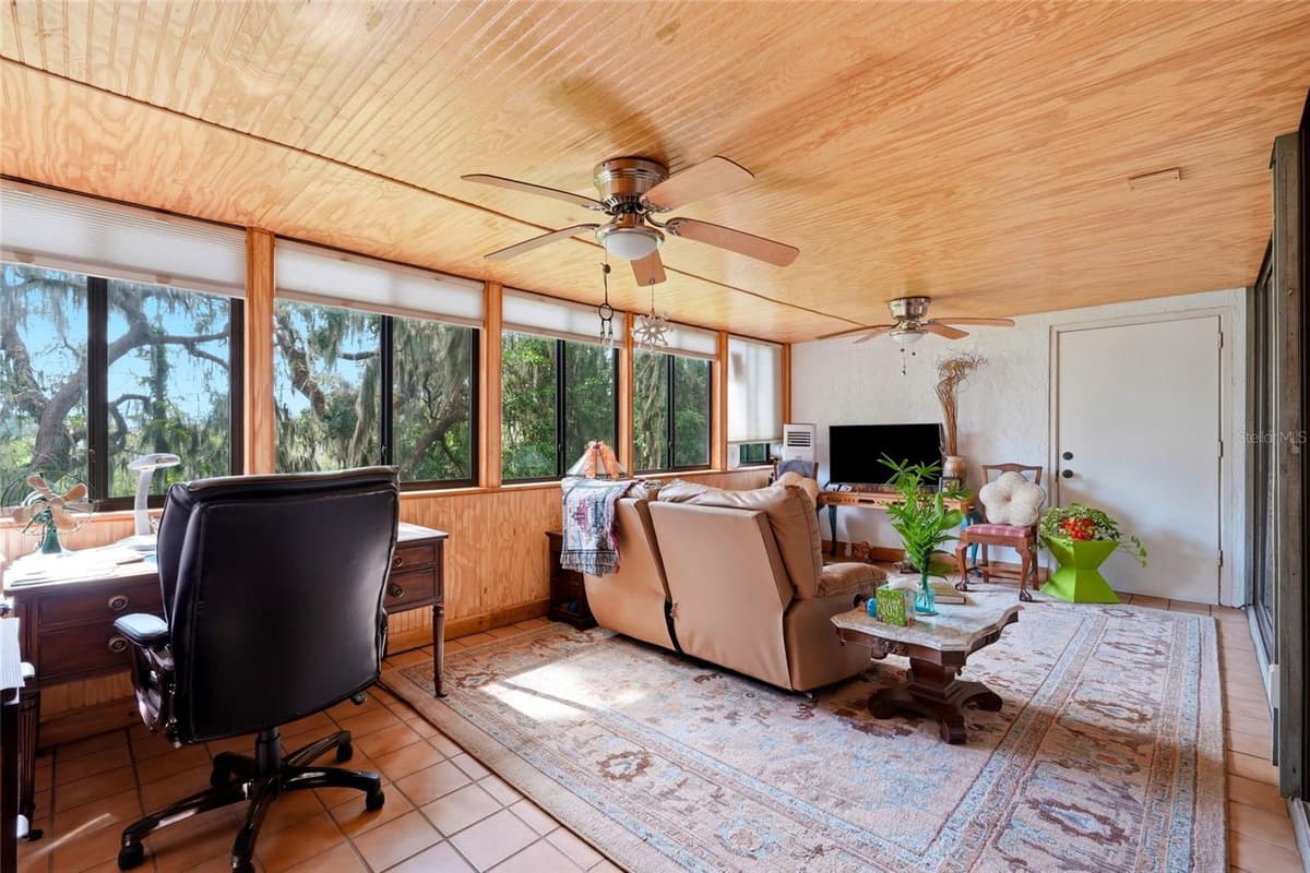 2508 14TH DRIVE — photo 14 of 45