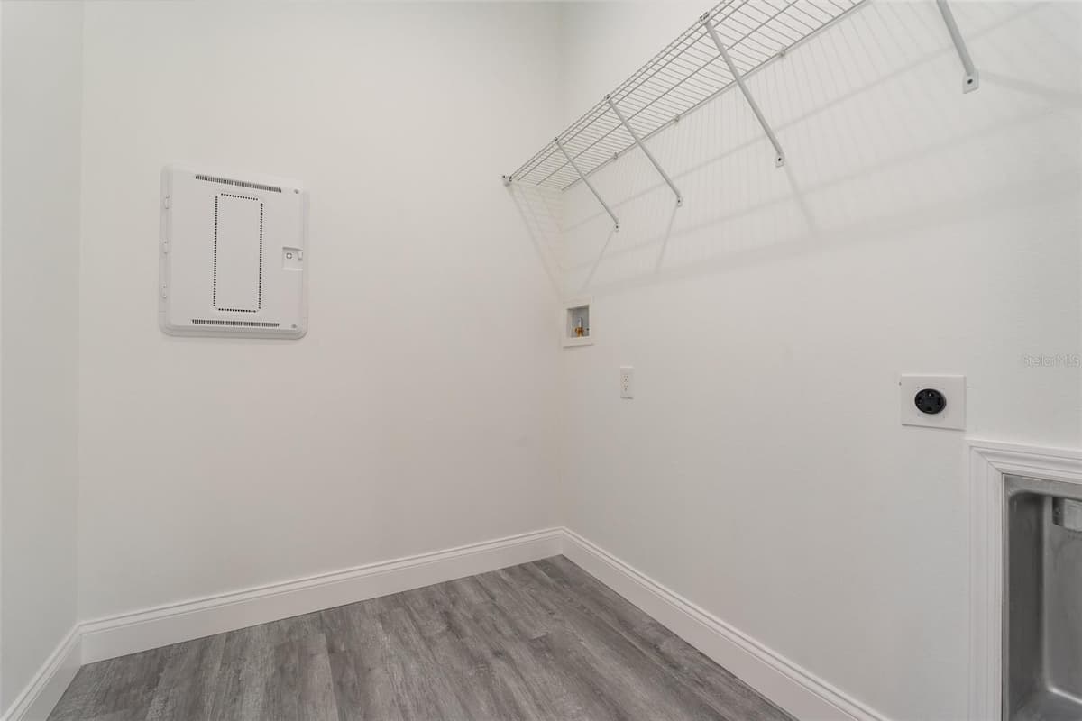 900 LAVA STREET — photo 27 of 37