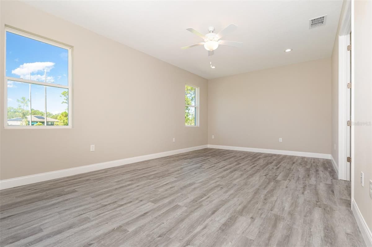900 LAVA STREET — photo 16 of 37