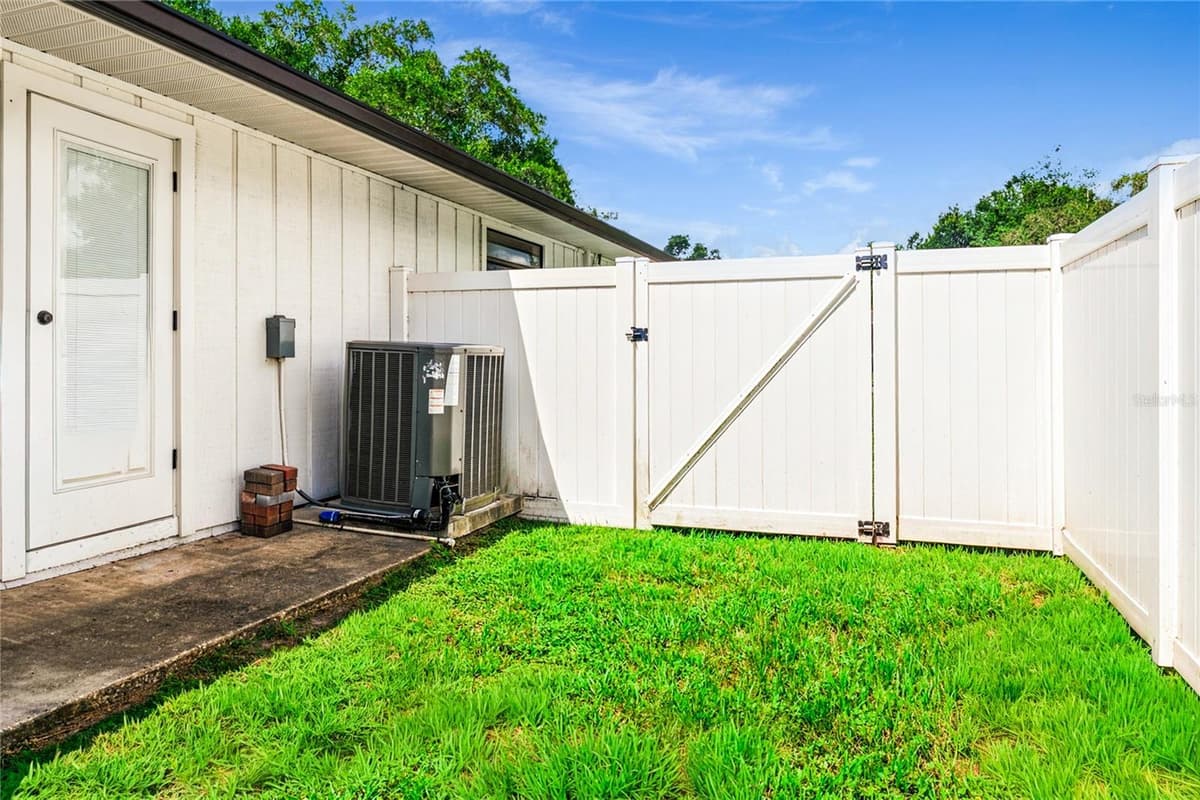 4039 COOL WATER COURT — photo 43 of 48