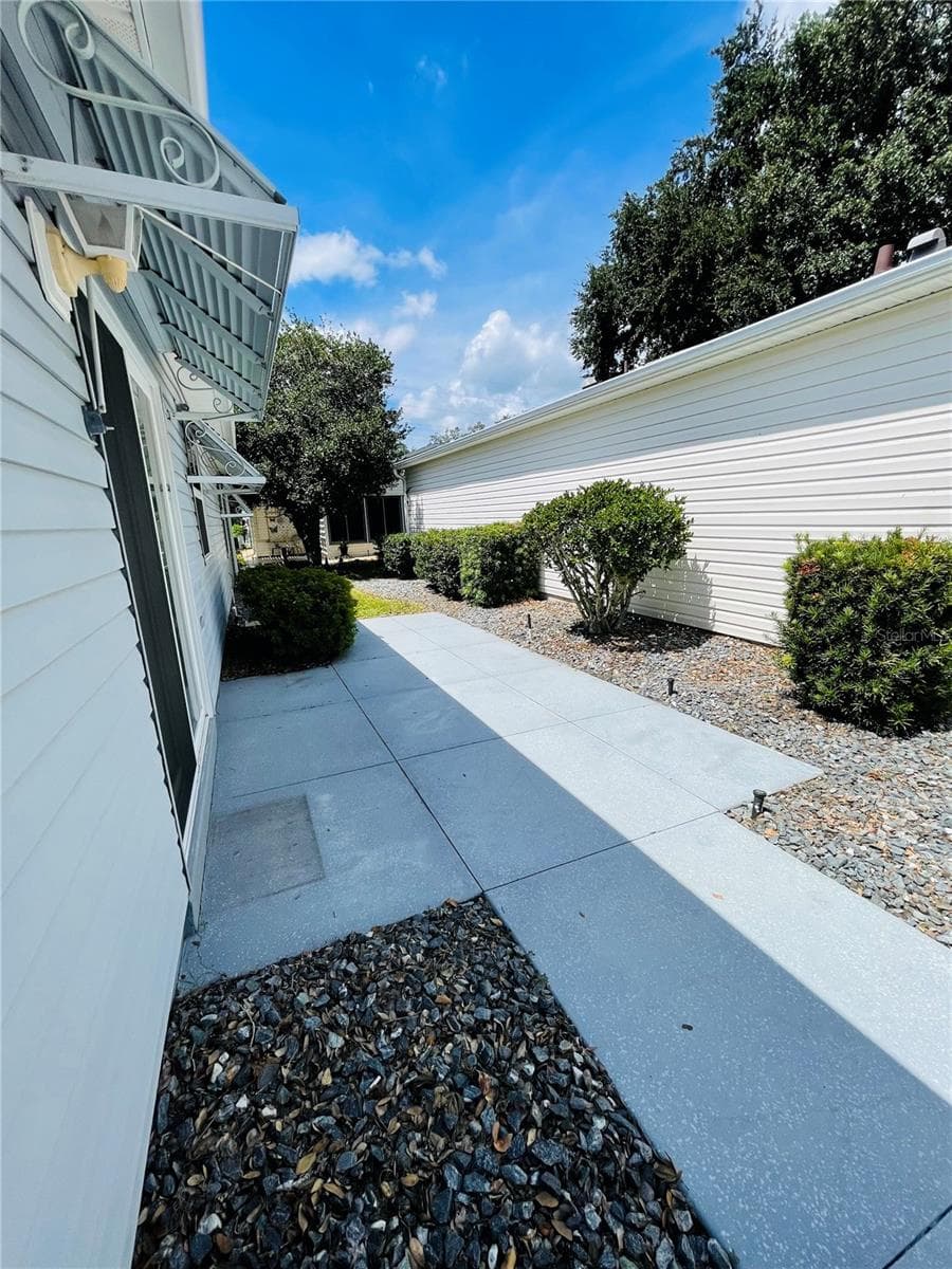 2186 ESTEVEZ DRIVE — photo 12 of 19
