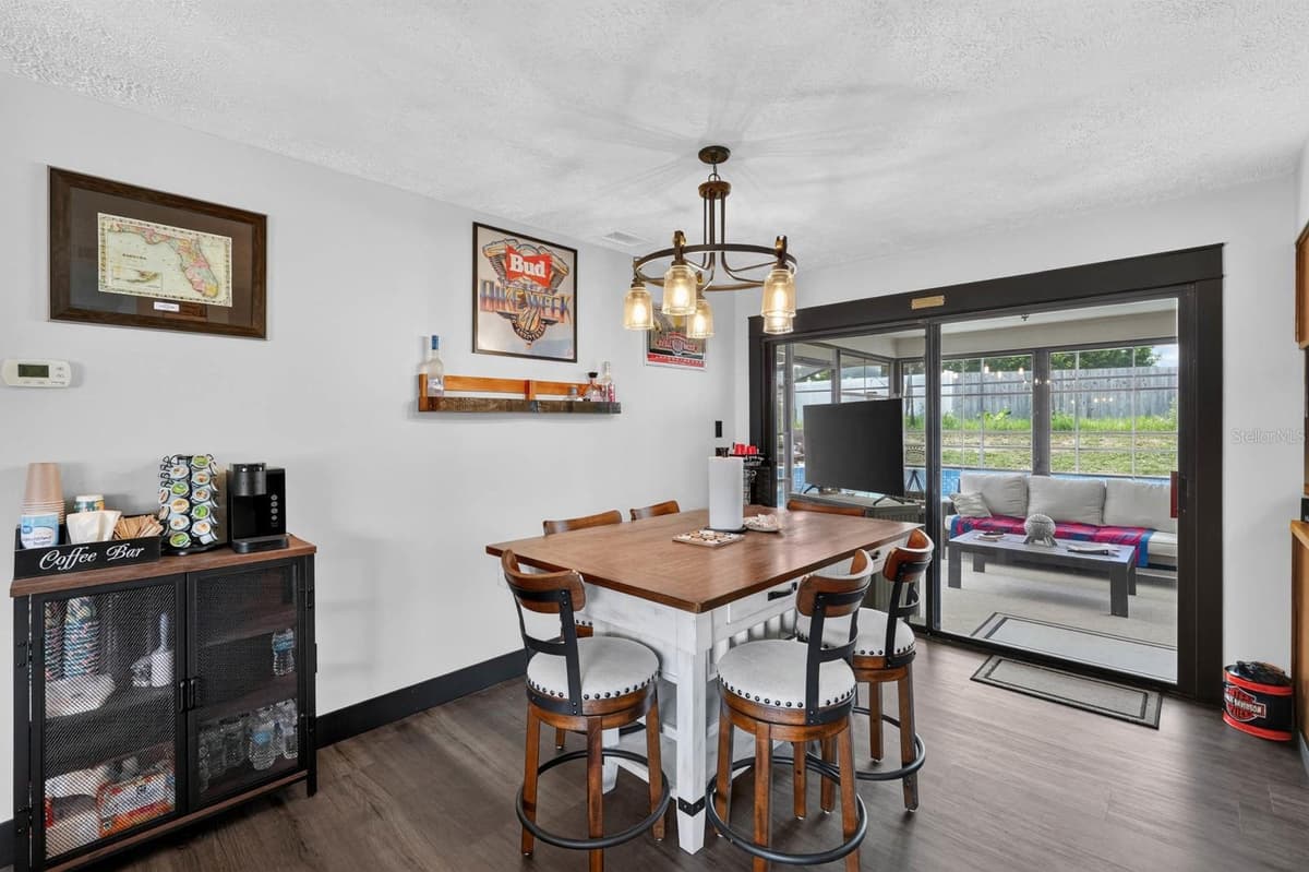 2114 EL CAMPO AVENUE — photo 17 of 36