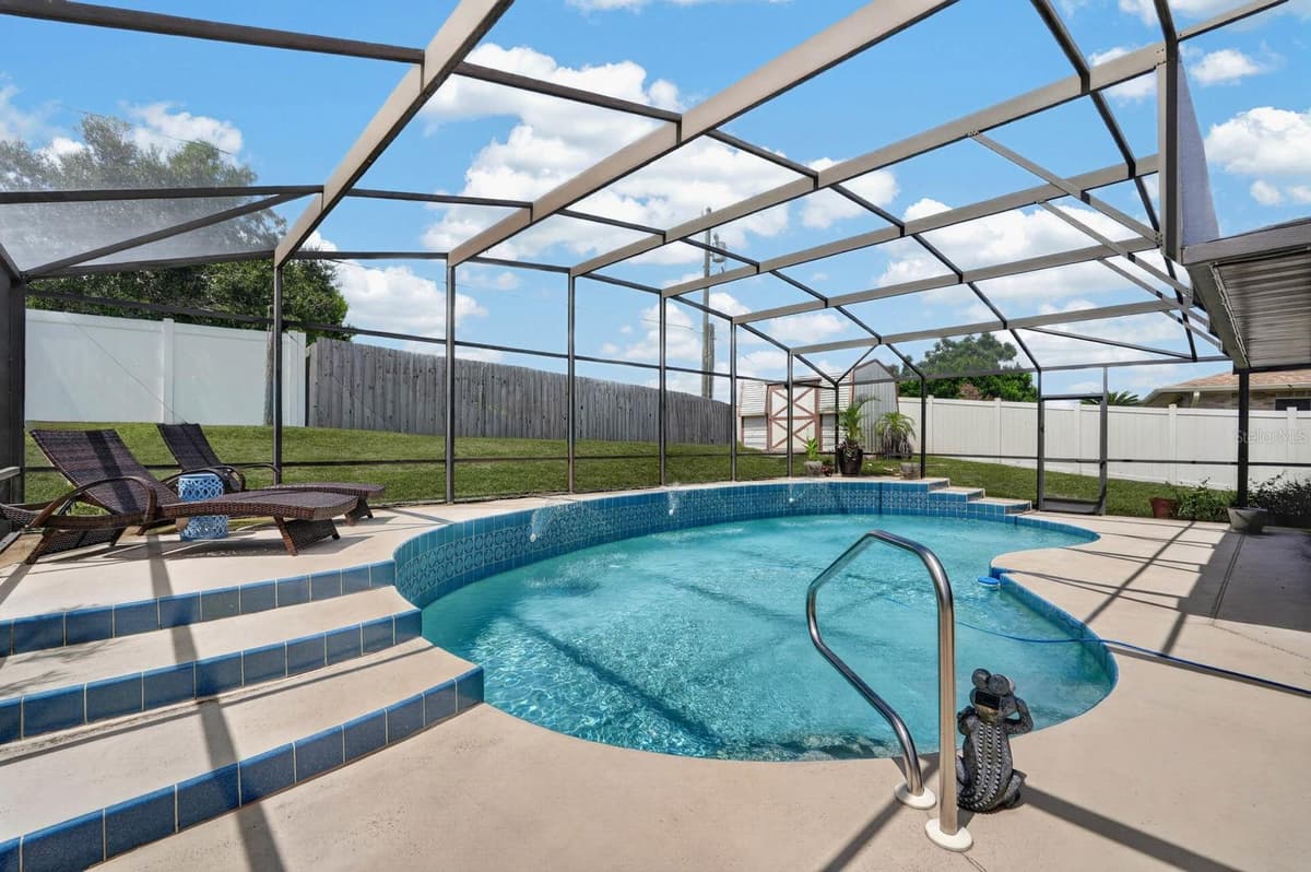 2114 EL CAMPO AVENUE — photo 28 of 36