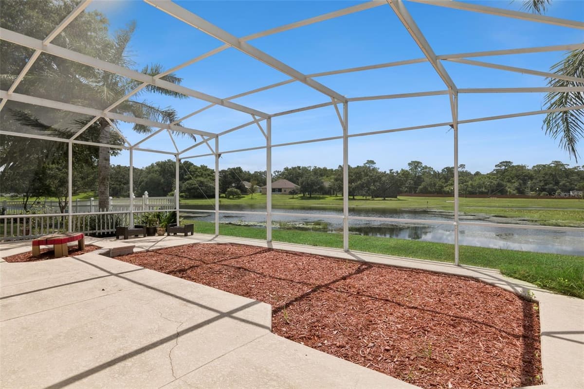 106 OAK HAVEN CIRCLE — photo 31 of 39