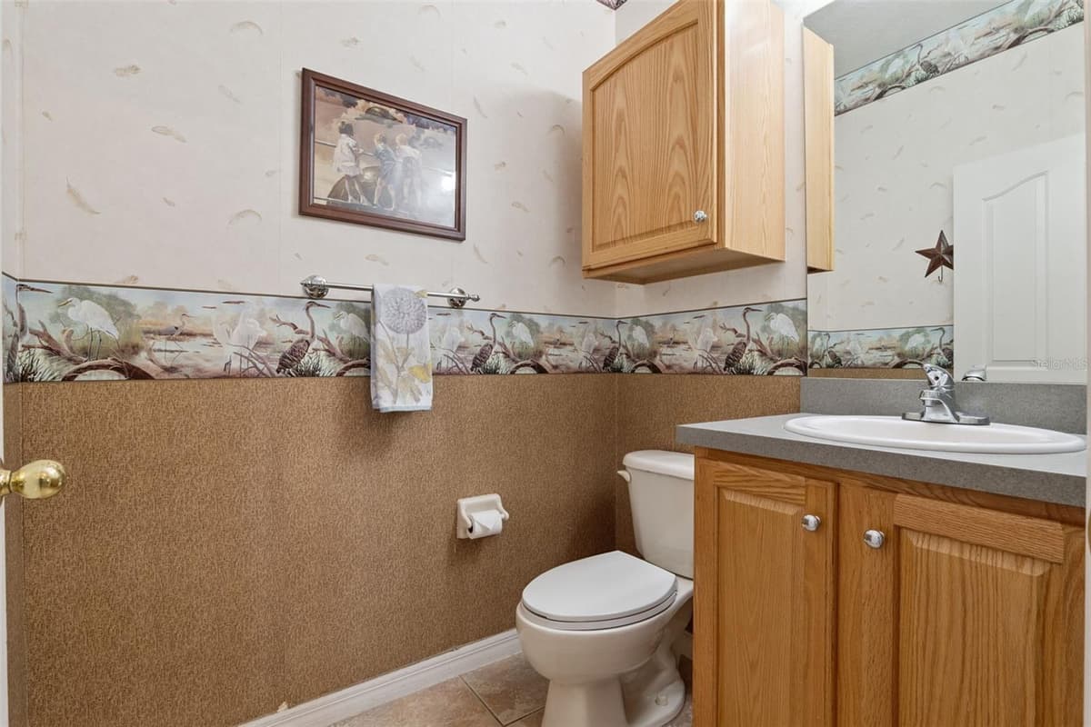 106 OAK HAVEN CIRCLE — photo 25 of 39