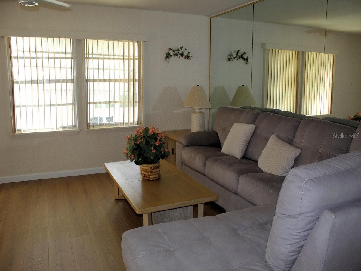 802 DATE PALM STREET — photo 10 of 15
