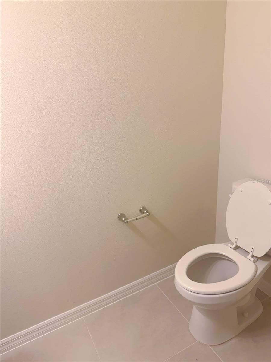 393 MEADOWLAND POINT — photo 9 of 30