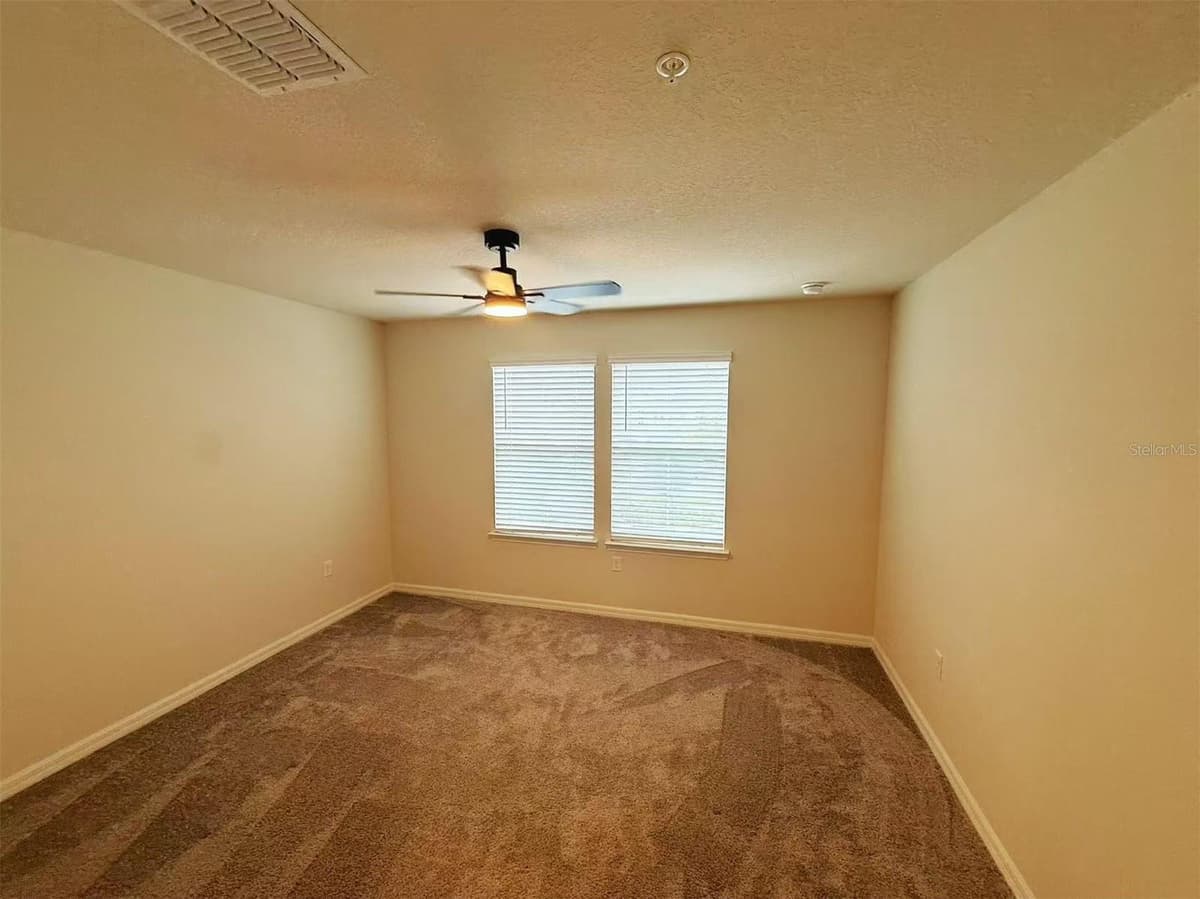 393 MEADOWLAND POINT — photo 14 of 30