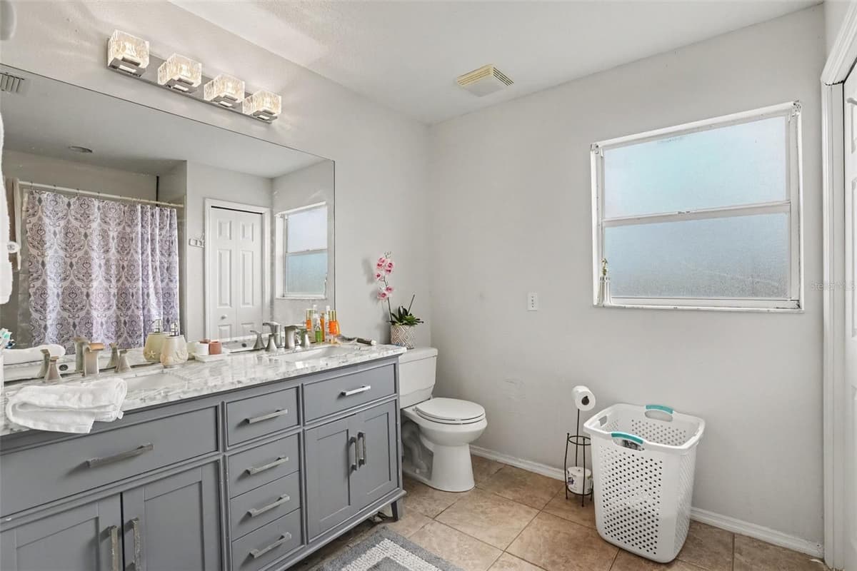 8910 BRIDGEFORD OAKS DRIVE — photo 16 of 26