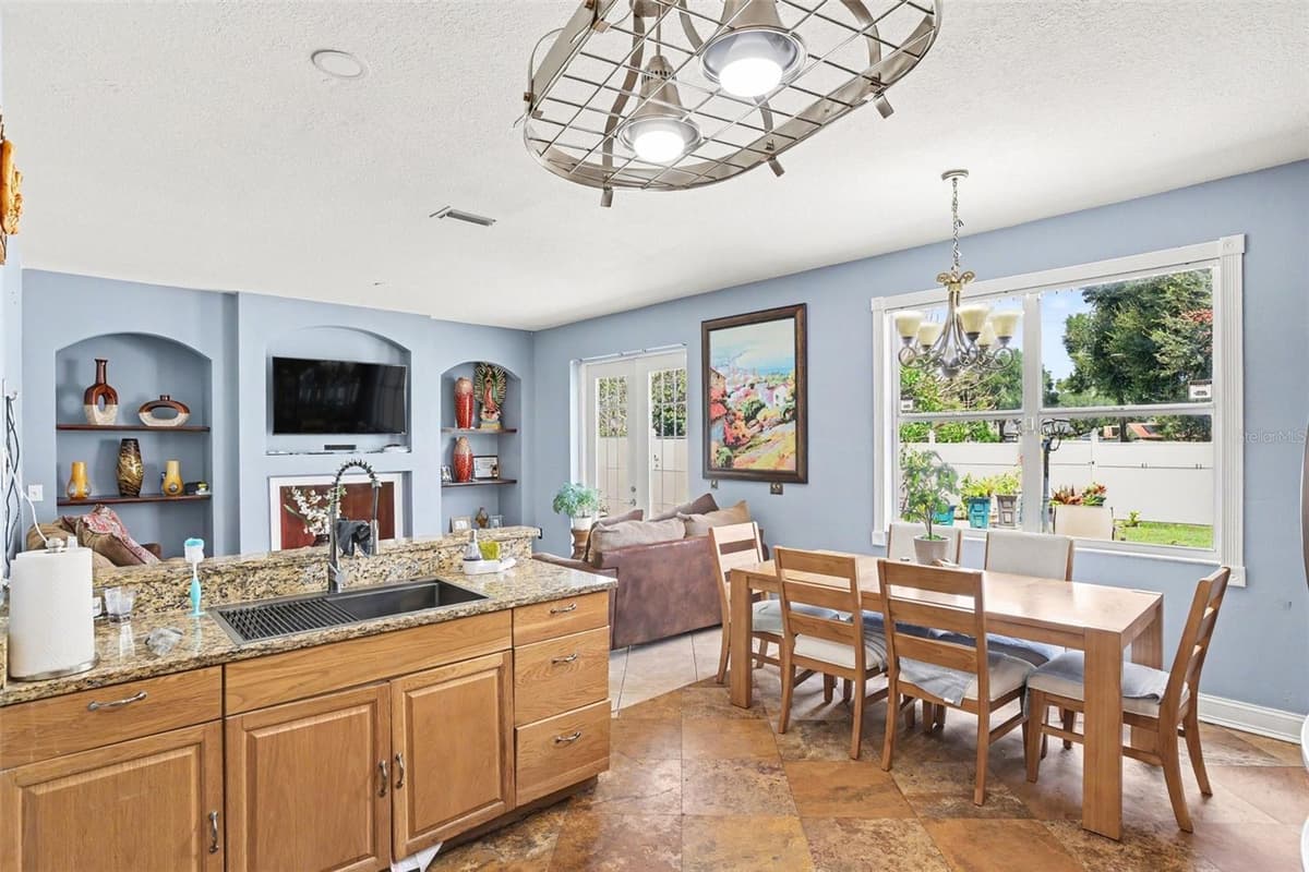 8910 BRIDGEFORD OAKS DRIVE — photo 9 of 26