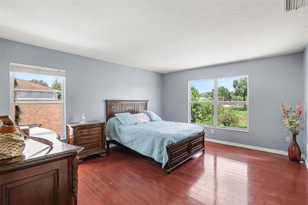 8910 BRIDGEFORD OAKS DRIVE — photo 14 of 26