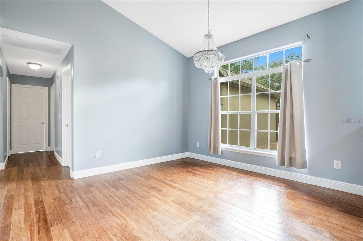 14203 VISTA DEL LAGO BOULEVARD — photo 11 of 31