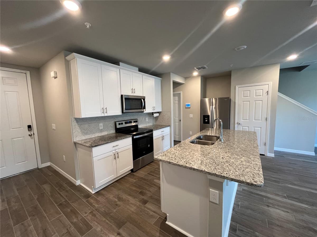 2443 SWEET VIBURNUM WAY — photo 5 of 31
