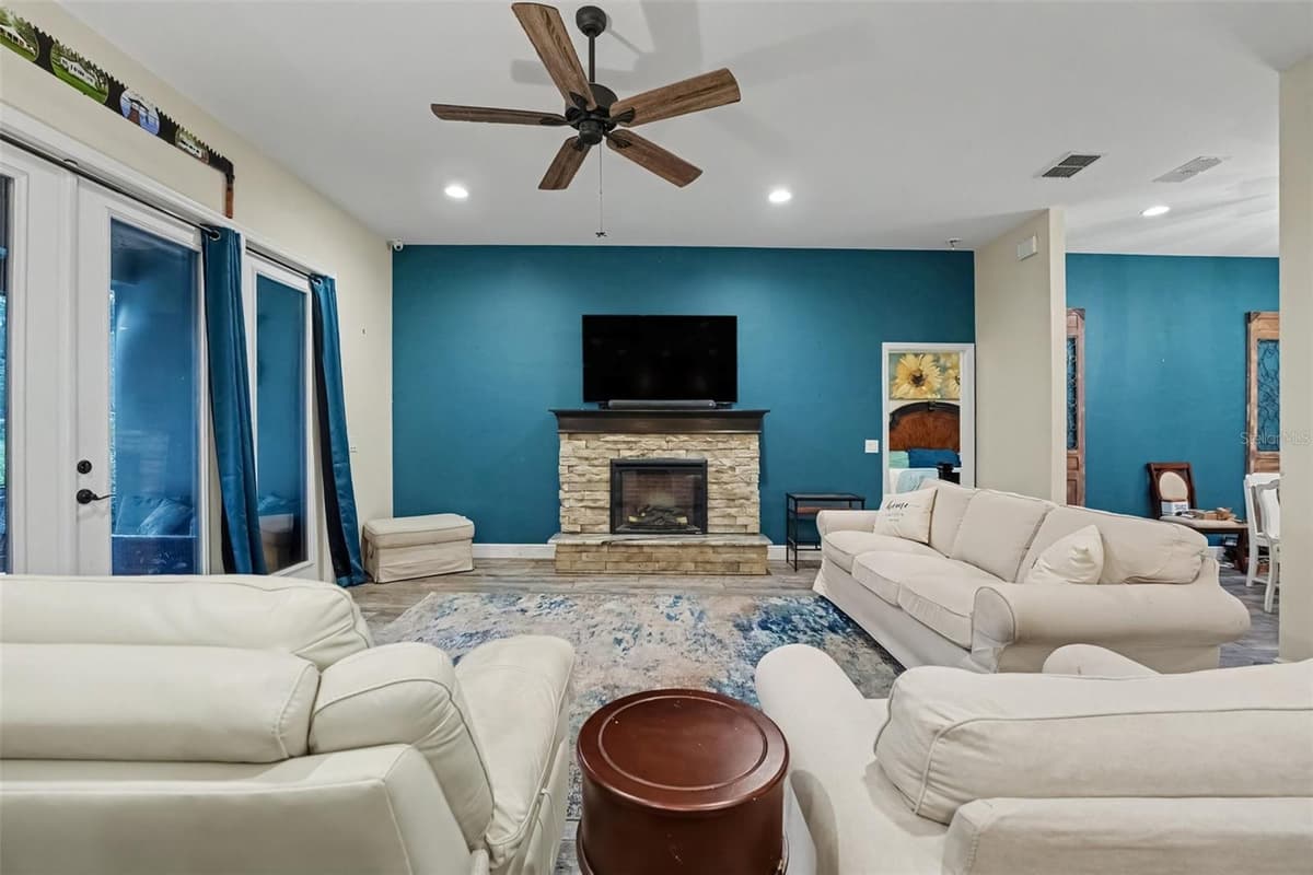 5231 JOE KING ROAD — photo 8 of 51