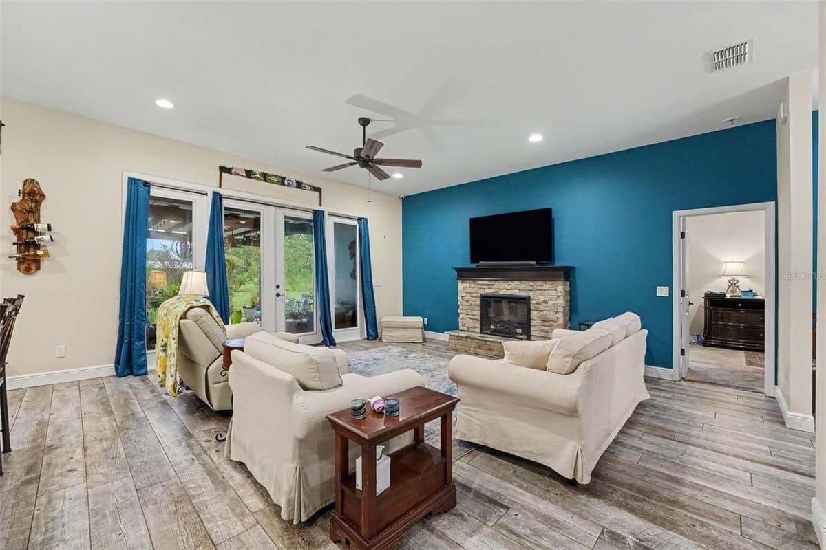 5231 JOE KING ROAD — photo 5 of 51