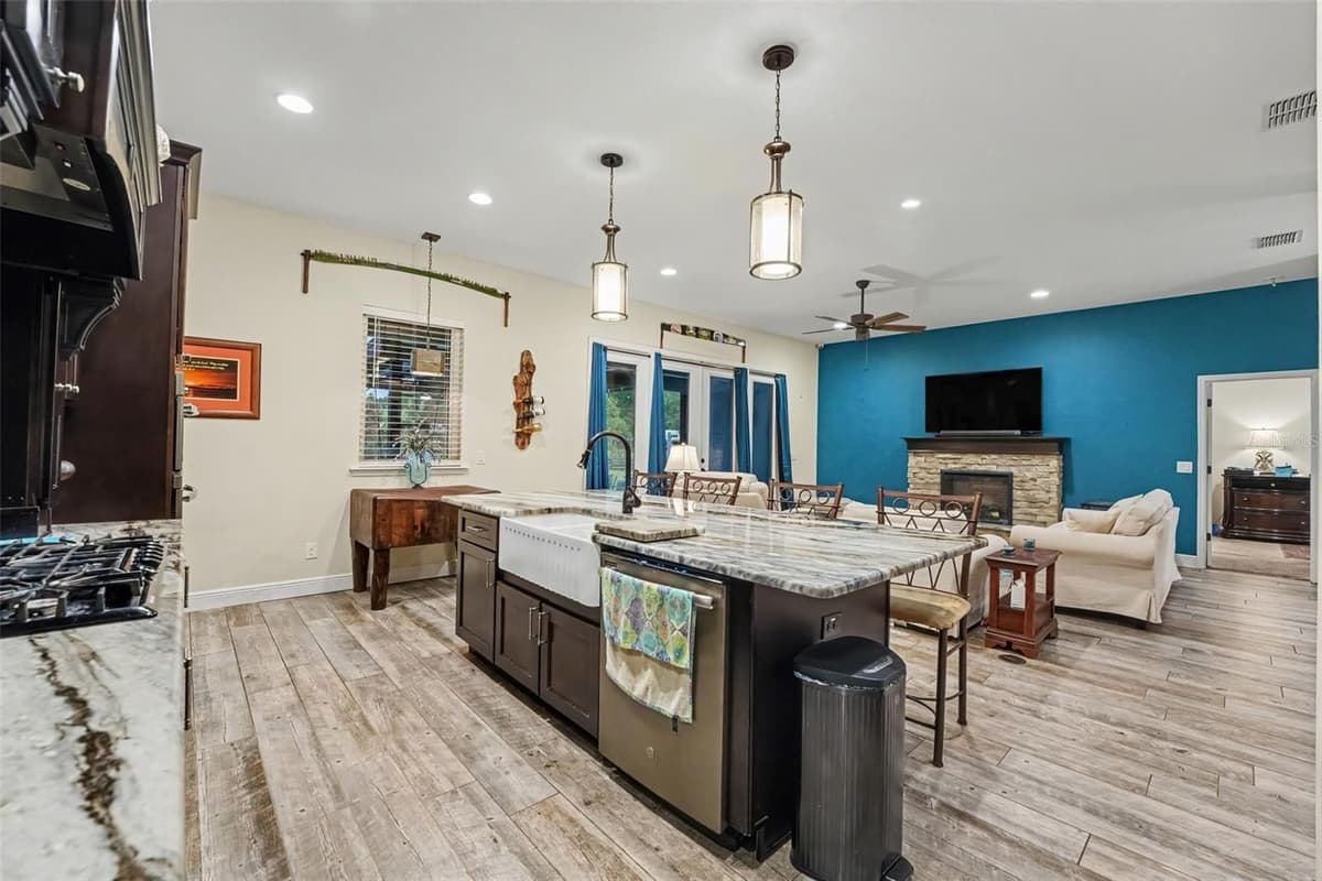 5231 JOE KING ROAD — photo 16 of 51