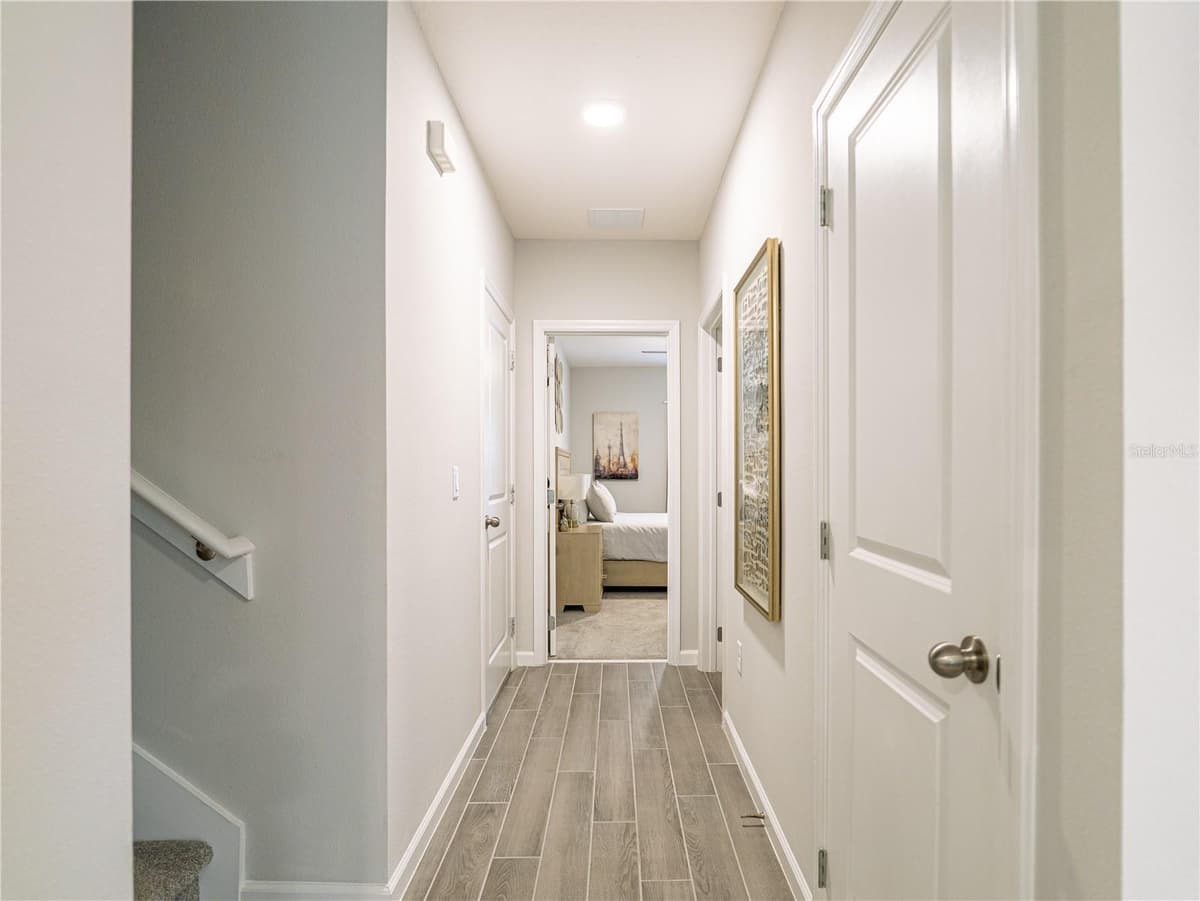 4902 LIVINGSTON LANE — photo 15 of 41