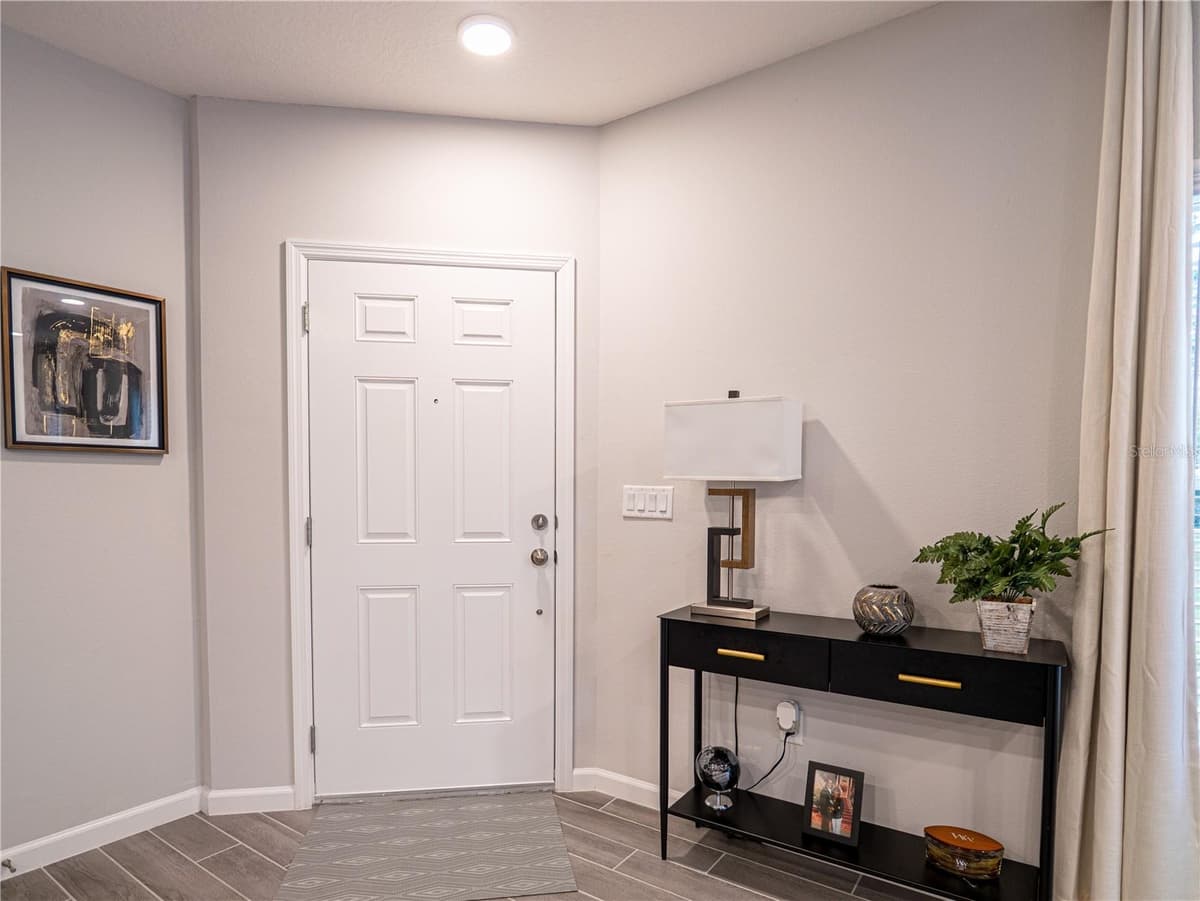 4902 LIVINGSTON LANE — photo 35 of 41