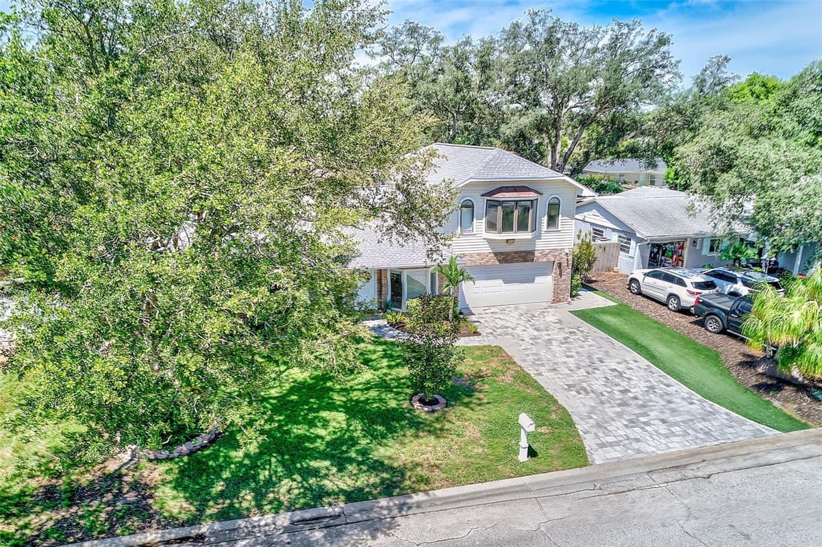 812 WILLOWBRANCH AVENUE — photo 4 of 53