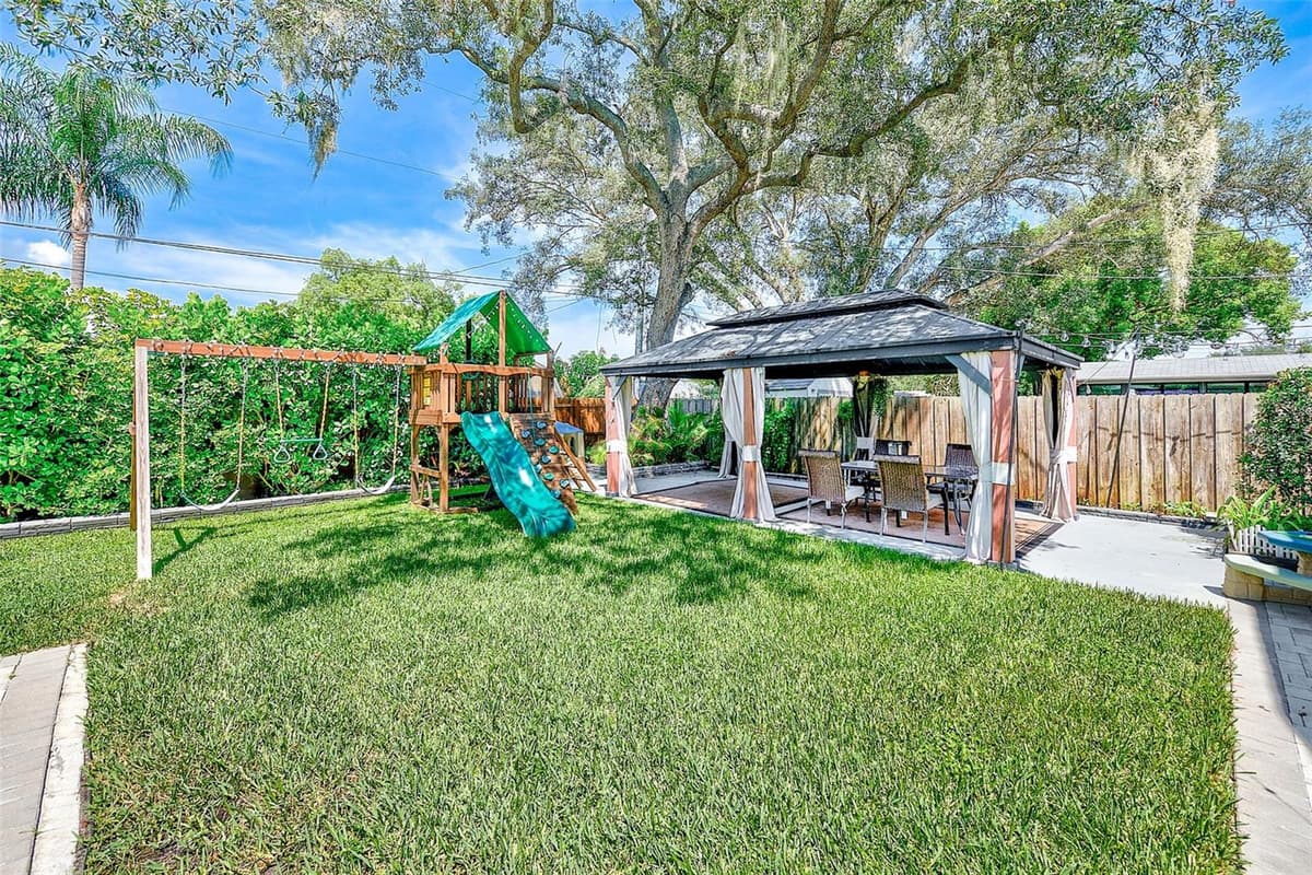 812 WILLOWBRANCH AVENUE — photo 38 of 53