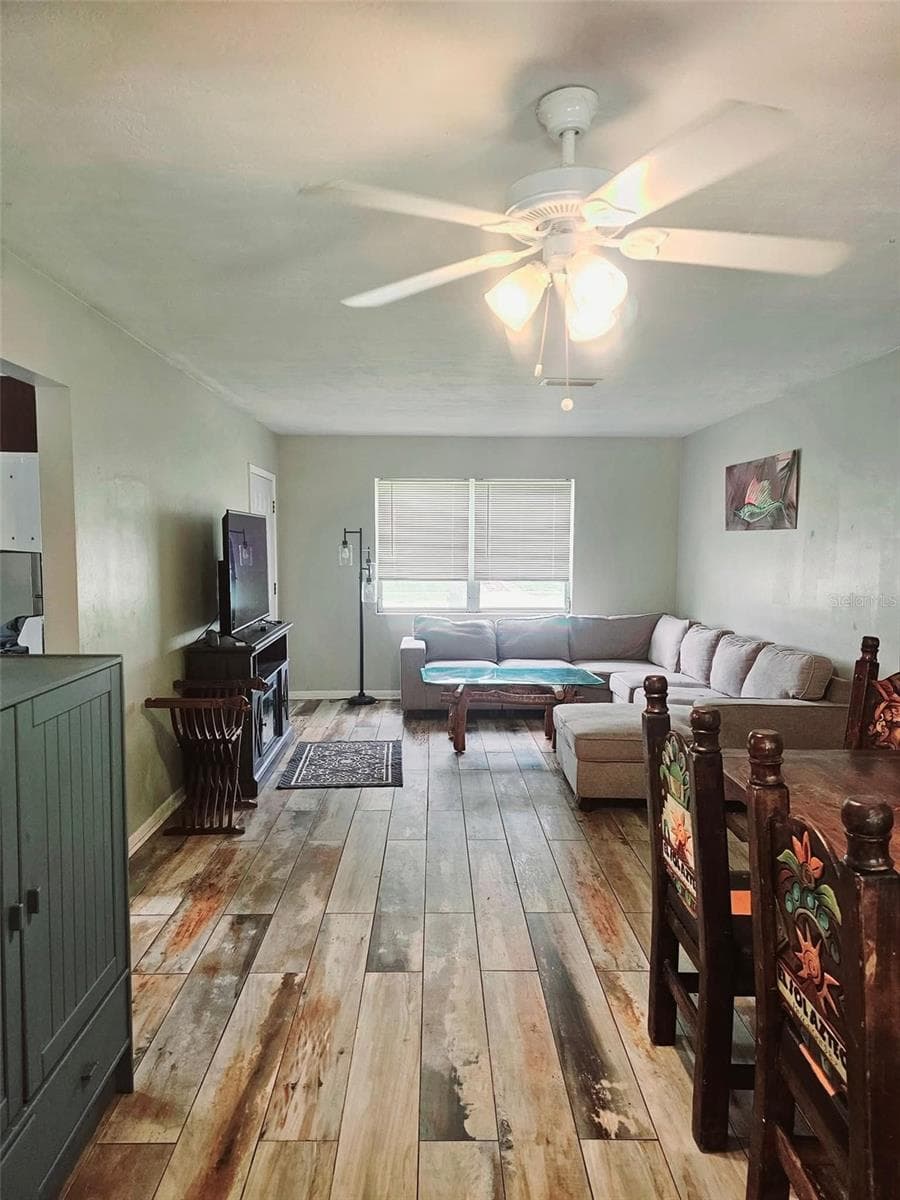 2433 ADAMS AVENUE — photo 4 of 10