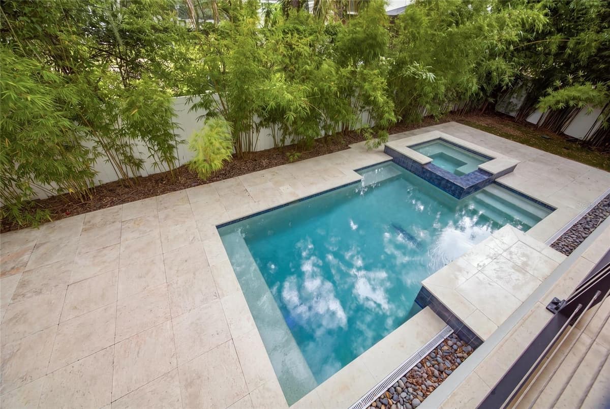 5104 EVELYN DRIVE — photo 43 of 45