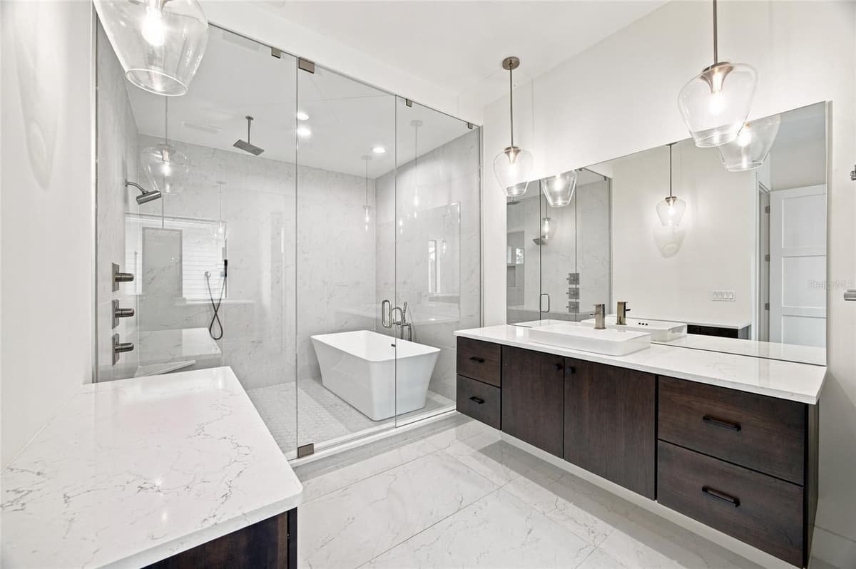 5104 EVELYN DRIVE — photo 27 of 45