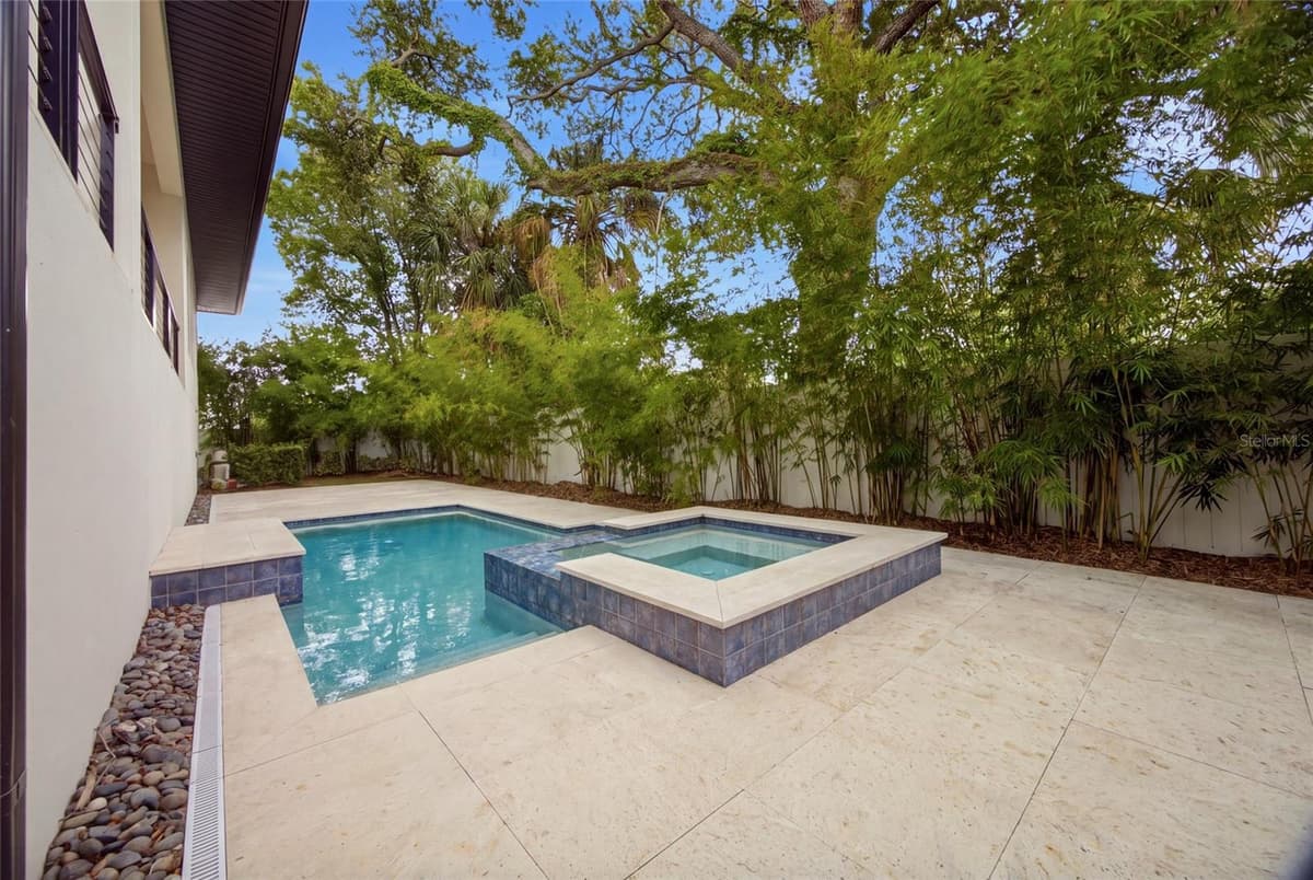 5104 EVELYN DRIVE — photo 42 of 45