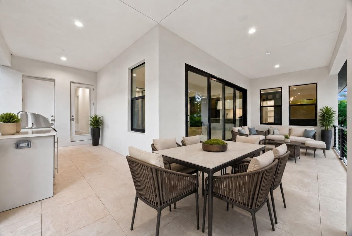 5104 EVELYN DRIVE — photo 40 of 45
