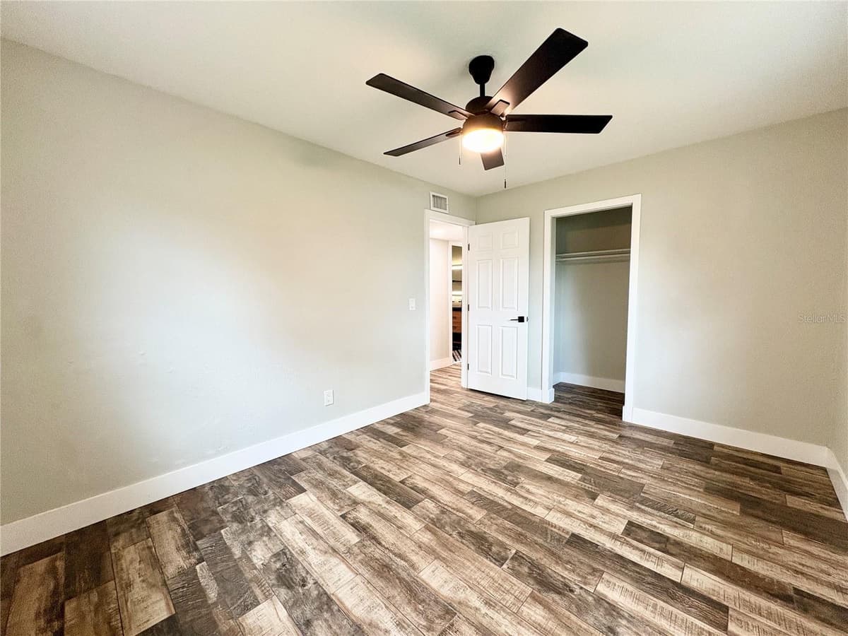 10333 LOUBET STREET — photo 13 of 29