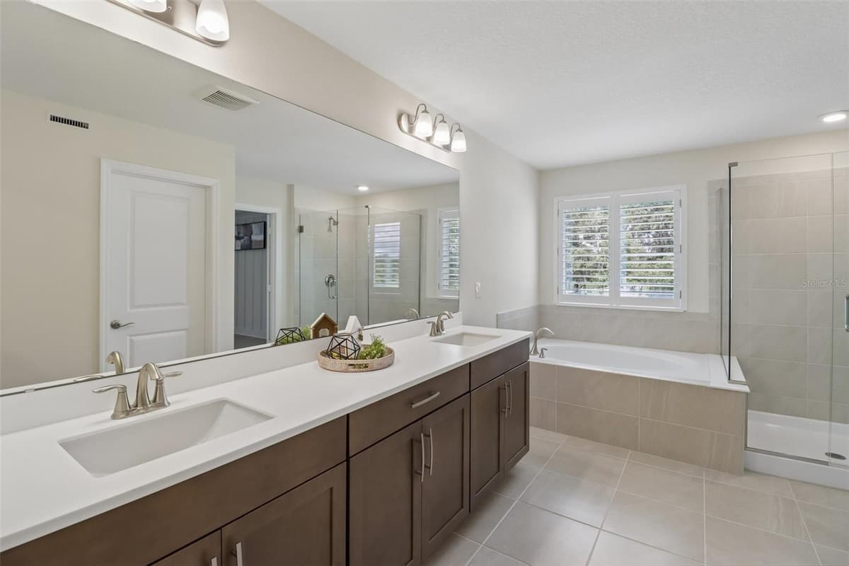 2985 WATER CLOVER COURT — photo 16 of 37