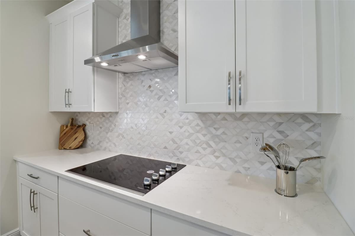 2985 WATER CLOVER COURT — photo 8 of 37