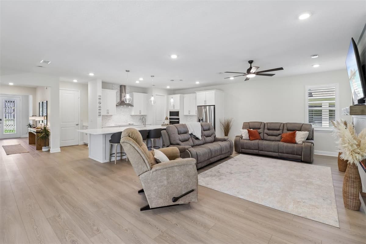 2985 WATER CLOVER COURT — photo 6 of 37