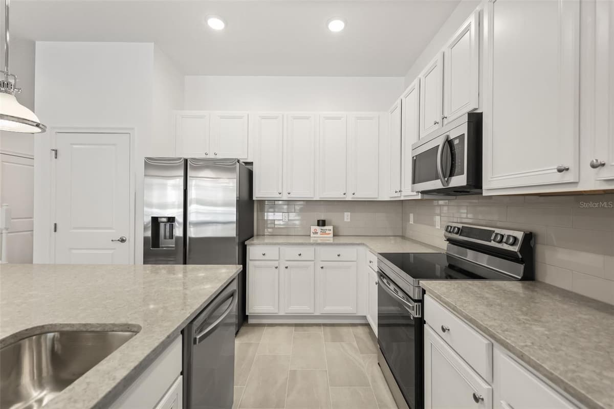 5821 HIGH SEAS DRIVE — photo 8 of 50