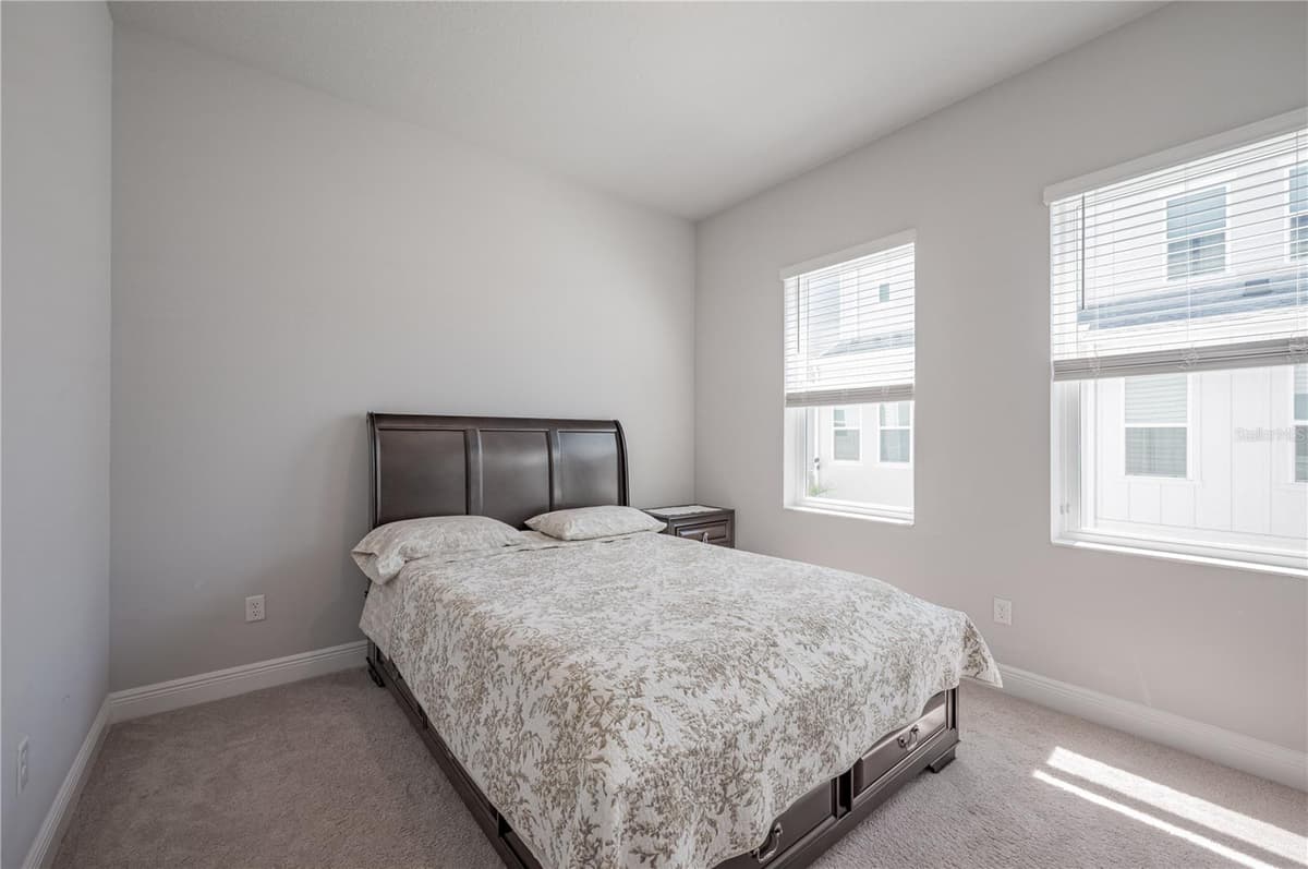 2400 EZZELL COURT — photo 14 of 49