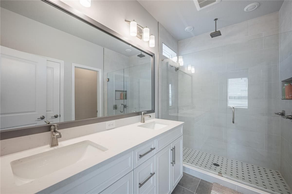 2400 EZZELL COURT — photo 19 of 49