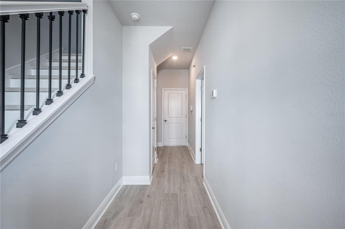 2400 EZZELL COURT — photo 26 of 49