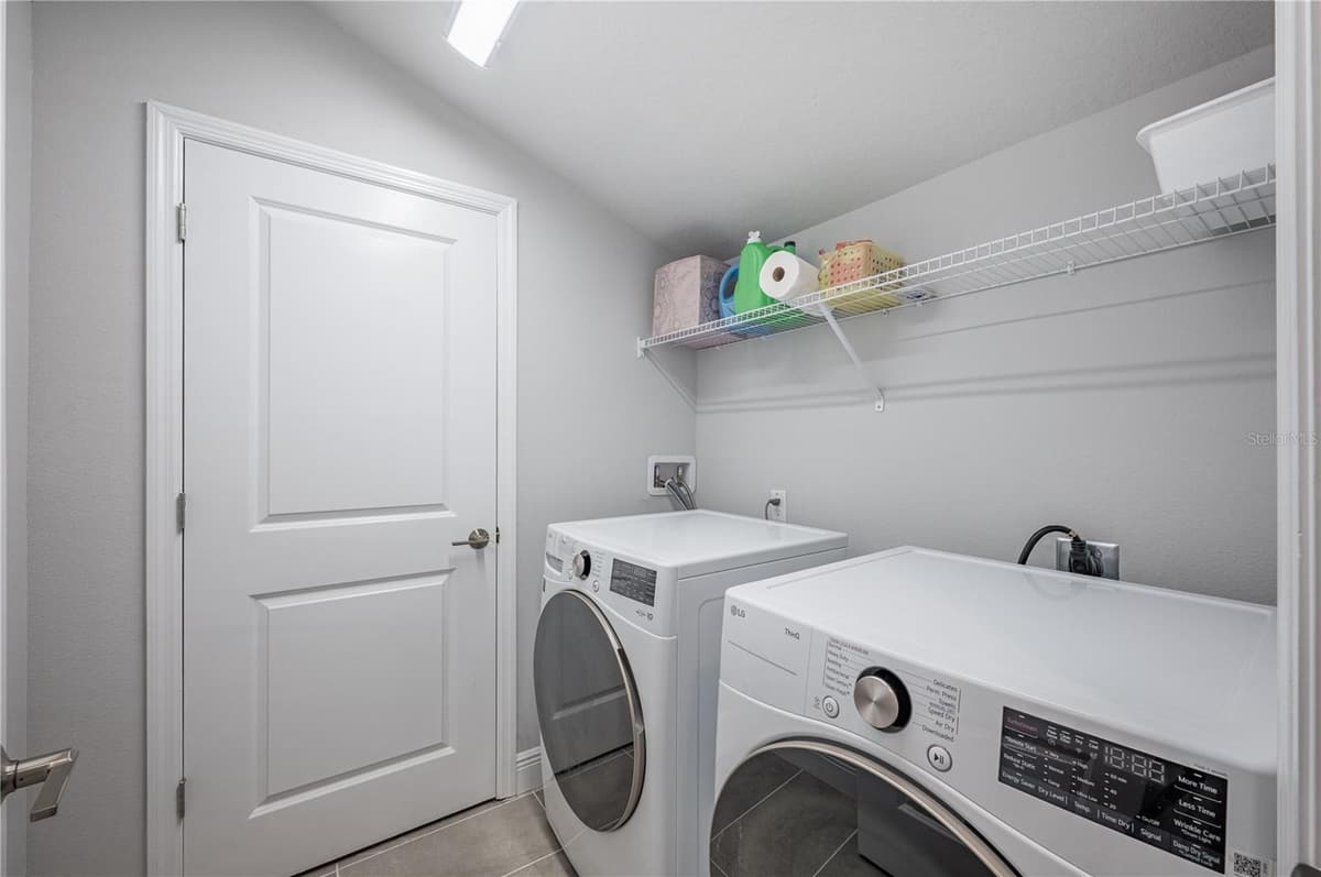 2400 EZZELL COURT — photo 22 of 49
