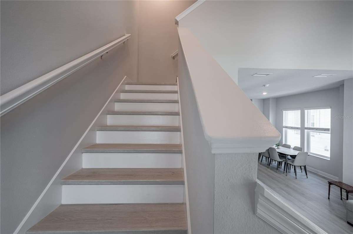 2400 EZZELL COURT — photo 16 of 49