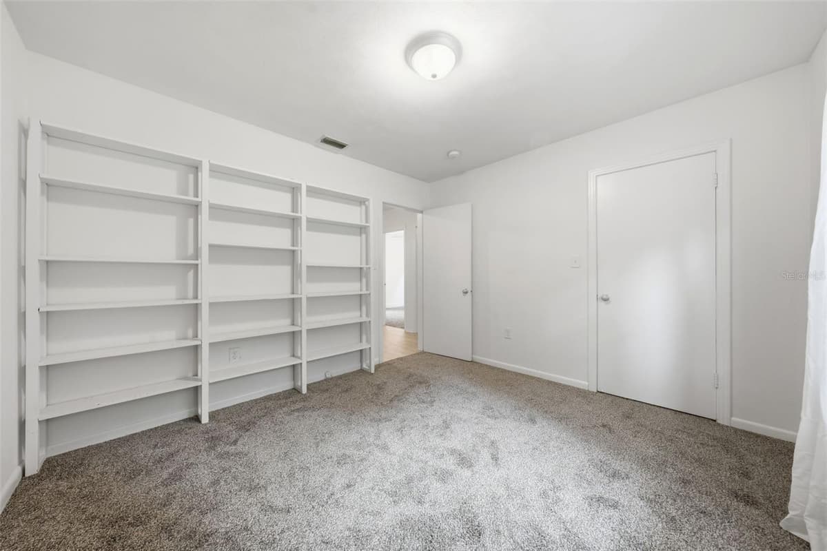 324 12TH AVENUE — photo 19 of 40