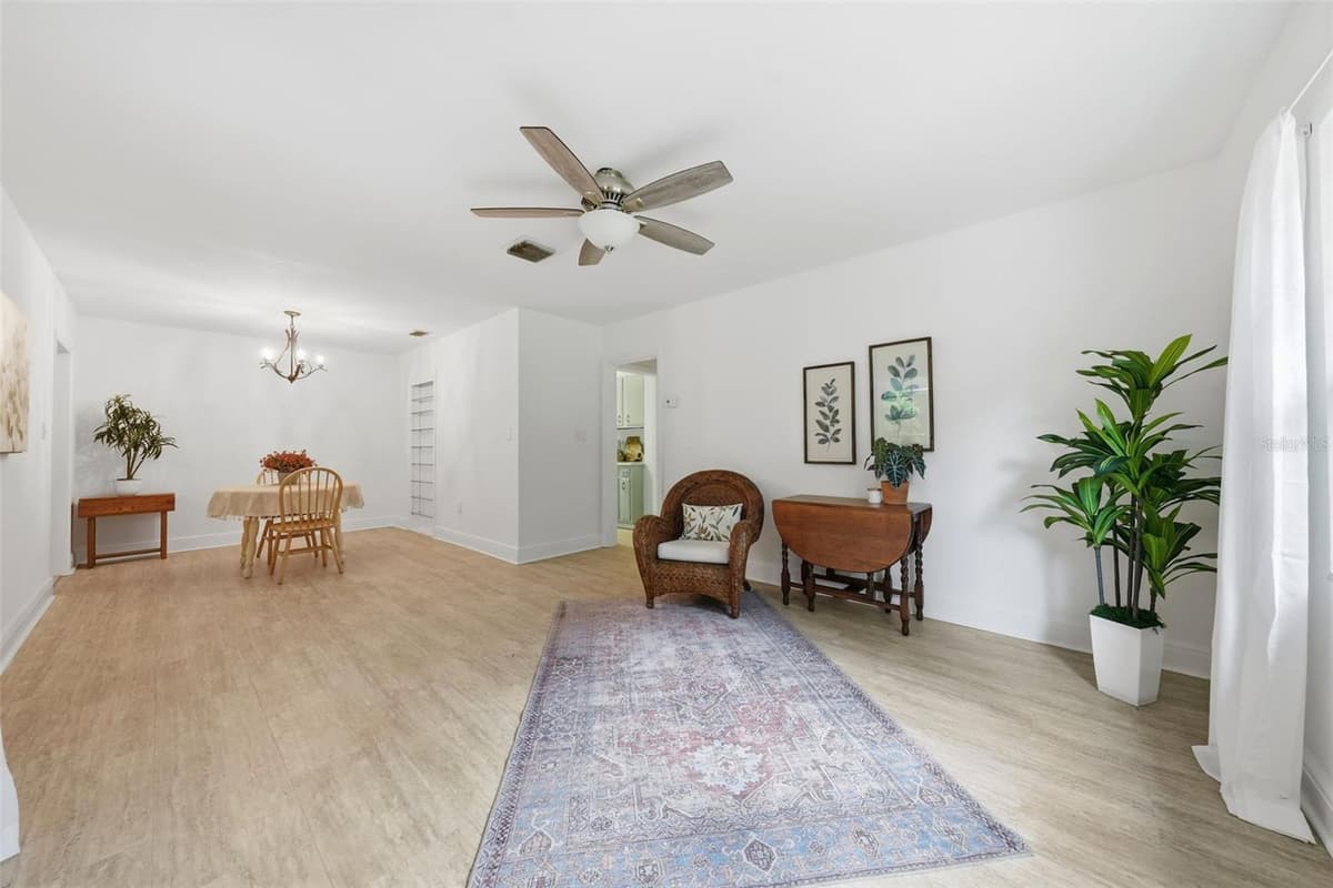 324 12TH AVENUE — photo 3 of 40