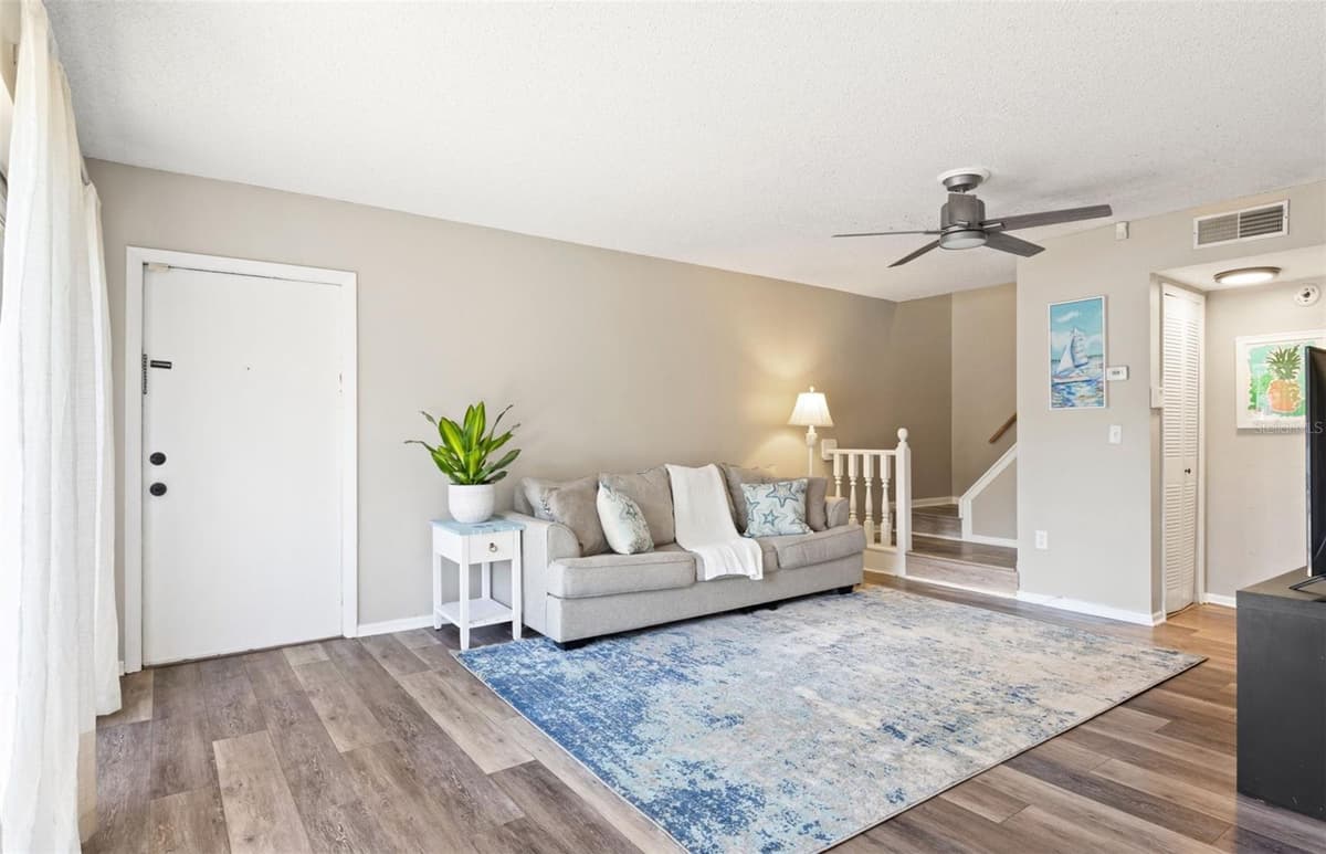 6305 MORNINGMIST COURT — photo 12 of 40
